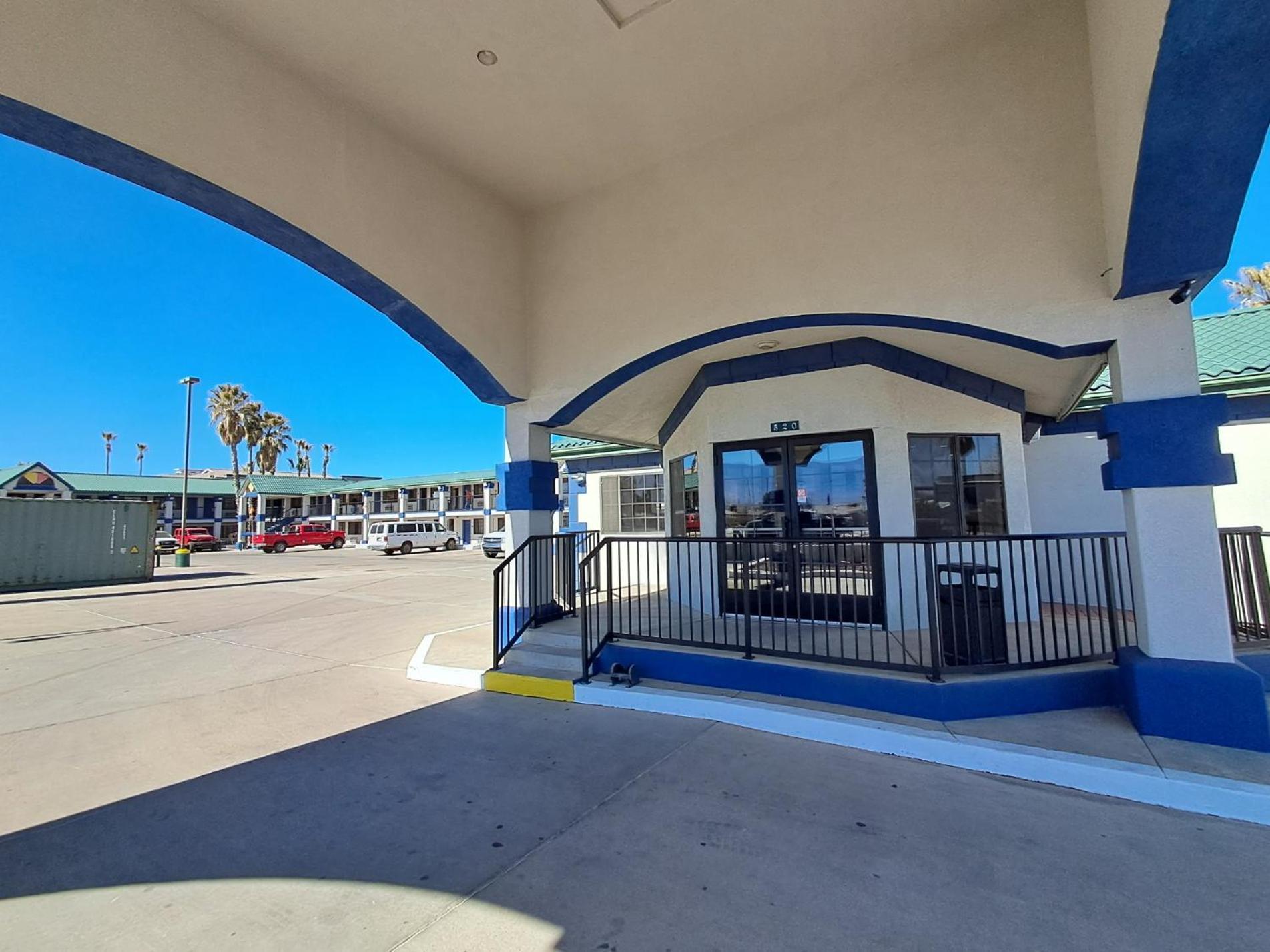 Days Inn By Wyndham Safford, Az Exteriör bild